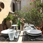 Hébergement de vacances Vico Muccio. Luminosa Casa D'epoca *