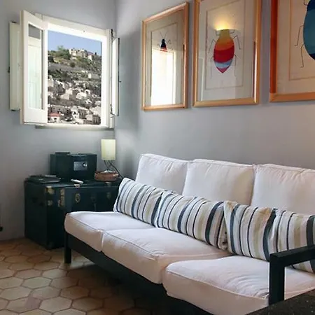 Ferienhaus Vico Muccio. Luminosa Casa D'epoca Modica